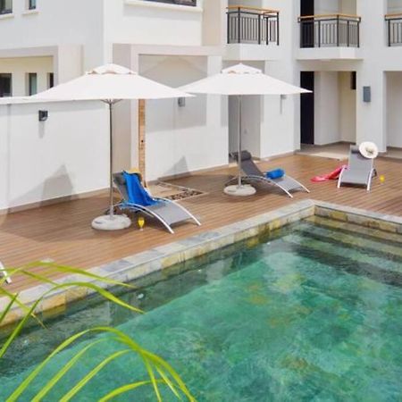 Liberty Drive - Serviced Apartments มงต์ชัวซี ภายนอก รูปภาพ